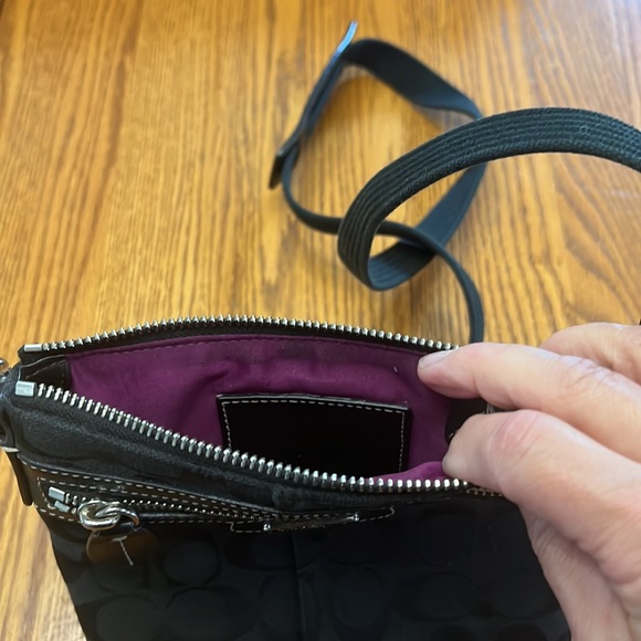 Coach Cross Body Bag - Picture 3 of 4